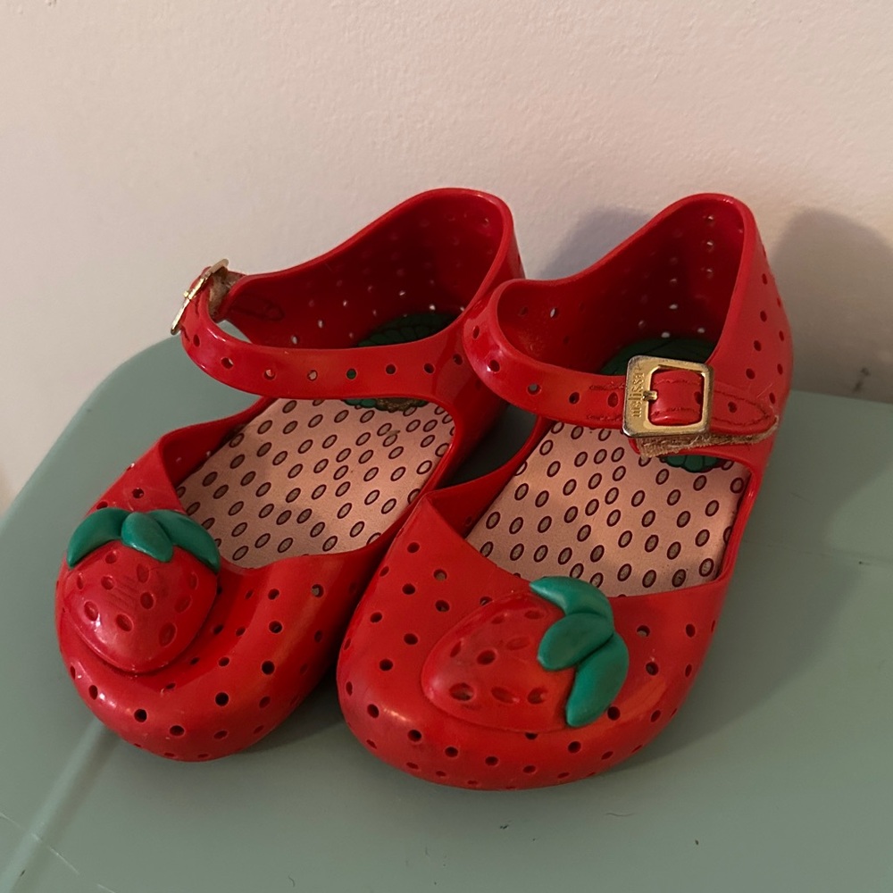 Mini Mellisa Strawberry Shoes size 7